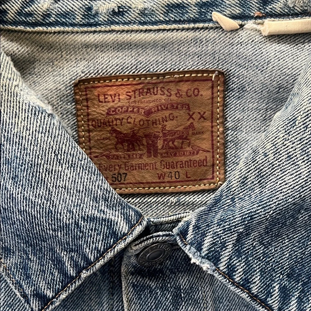 Levi's Vintage Clothing 1953 Type II Denim Jacket - Picture 2 of 9